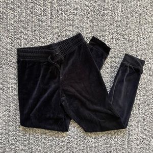 H&M black velvet jogger pants - size small excellent condition
